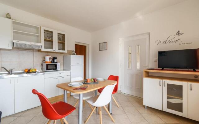 La Bodega Apartments