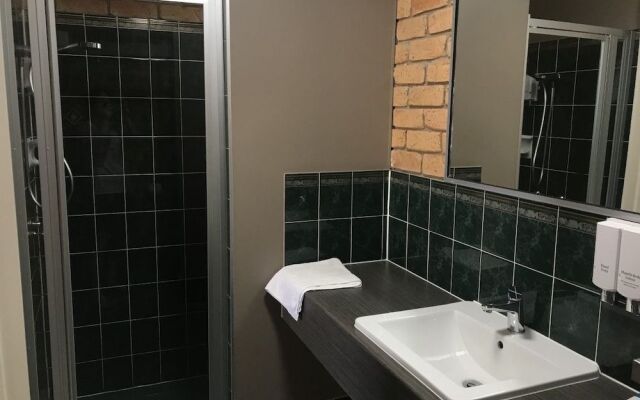 Emerald Highlands Motel