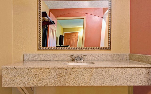 Days Inn Stadium Kansas City