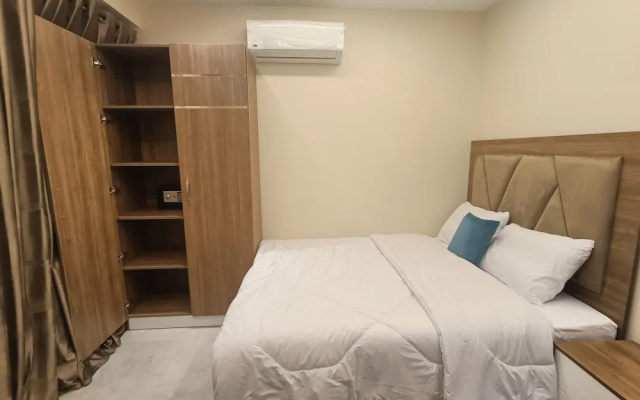 DISCOVER Pyramids inn