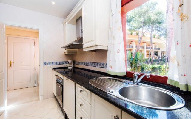 RentAndHomes Marbella Luxury Beach