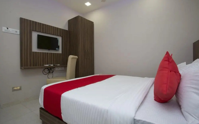 OYO 27640 Hotel Blue Sapphire Residency