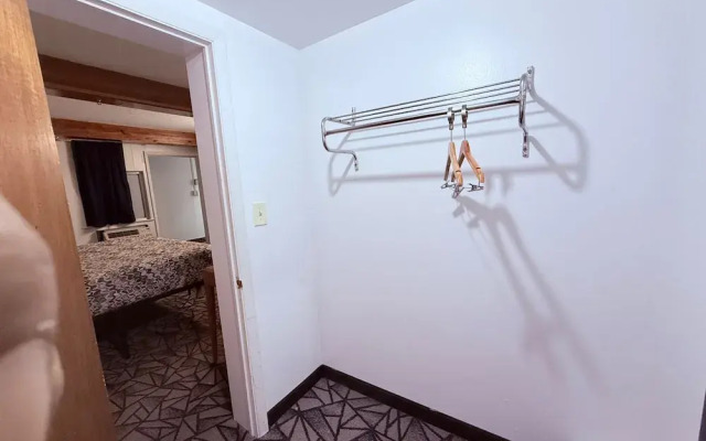 Tomahawk Motor Lodge By OYO Riverton US-26