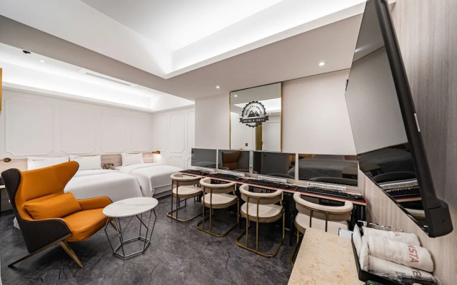 Hotel Insta Suwon