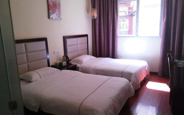 Tongxing Business Hotel