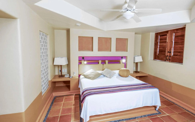 Hilton Grand Vacations Club Zihuatanejo