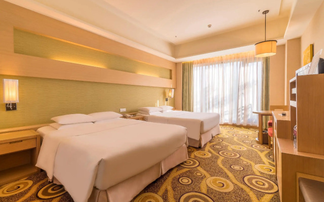 E-Da Royal Hotel