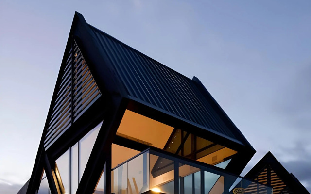 Mona Pavilions