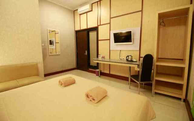 Savita Garden Inn