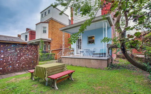 Walk to Highland Park: Artsy Pittsburgh Retreat!