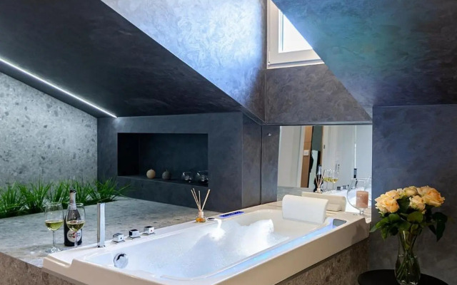 Royal VIP jacuzzi Balabana 23