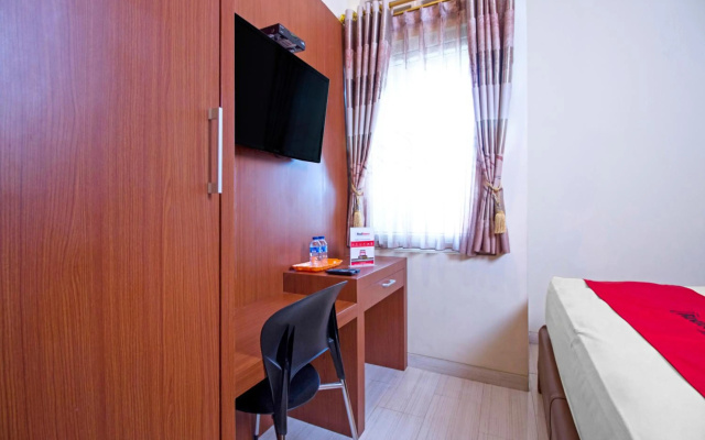 RedDoorz near Trans Studio Mall 2 – Guest Rooms – Bandung