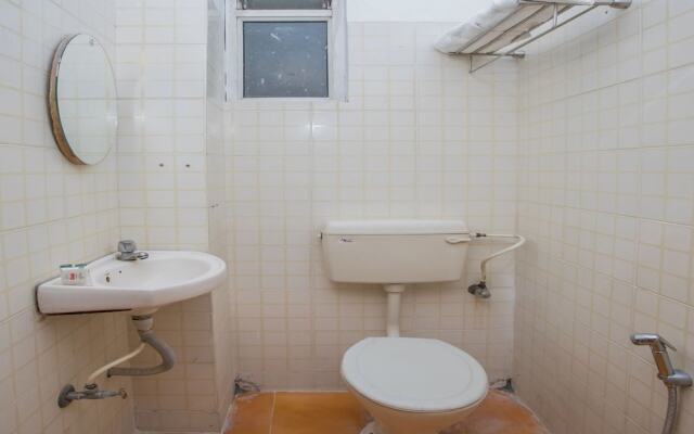 OYO 9903 Hotel Care Residency