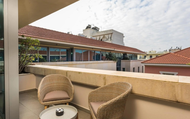 Trianon Luxury Apartments & Suites