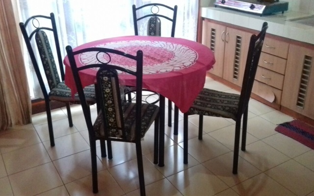 Villa Kota Bunga Teratai – Restaurant – Cipanas