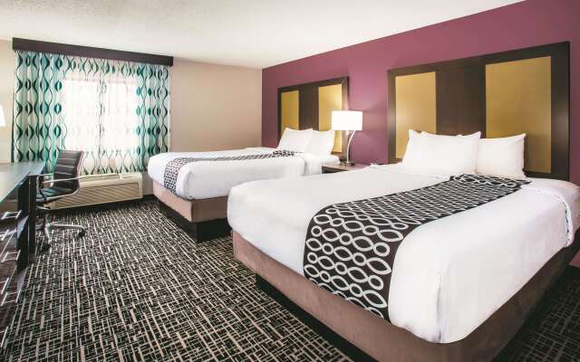 La Quinta Inn & Suites by Wyndham Cincinnati NE - Mason