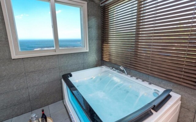 Pohang Good's Pool Villa