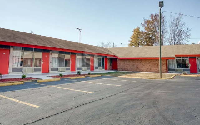 Oaks Motel Greensboro NC