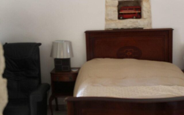 16 Trulli e Giardini