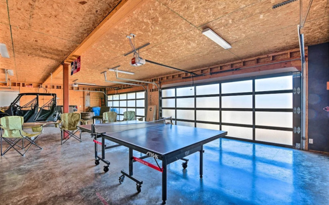 Modern 'lakeview Hilltop Retreat' w/ Game Garage!