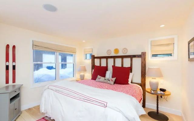 Christel - Peaceful West End Home, Downtown Telluride, Walk to Ski