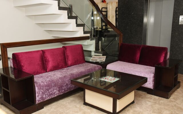 OYO 4391 Hotel Iconic