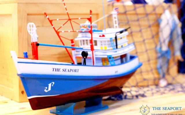 THE SEAPORT Hotel โรงแรมเดอะซีพอร์ต