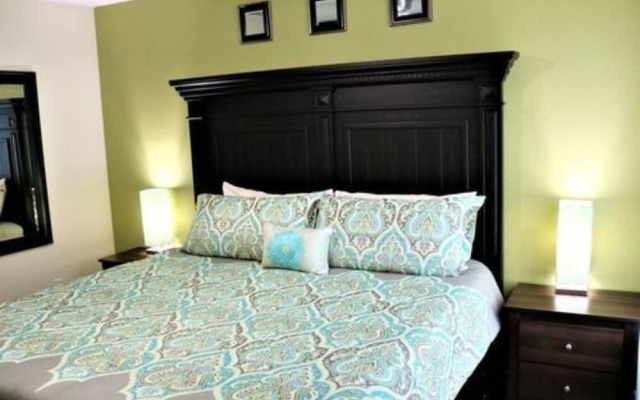 Mickey's Private Pool Villa near Disney