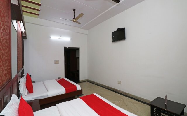 Oyo 15383 Hotel Grand Melrose