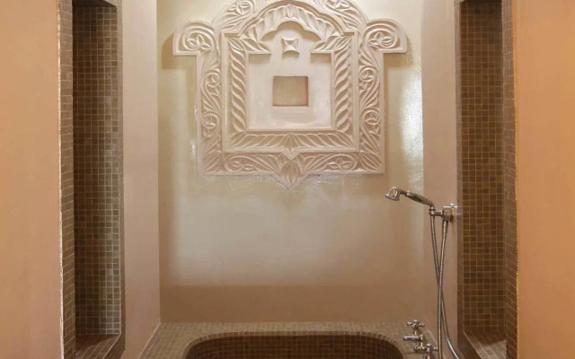 Gold Zanzibar Beach House & Spa