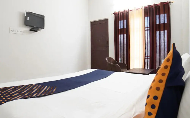 SPOT ON 62471 Hotel Hari Niwas