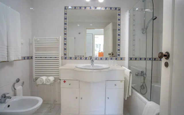 7 Club Atl Ntico Fabulous Five Bedroom Villa WI