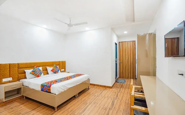 Fabhotel Wamson