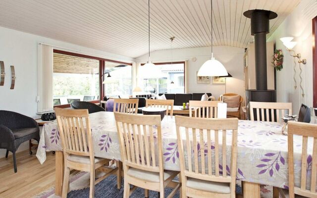 Luxurious Holiday Home With Whirlpool at Dannemare Lolland