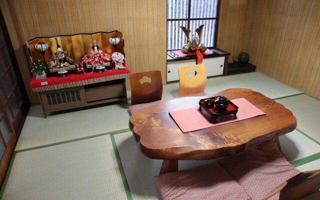 Sanjo Kyonoya