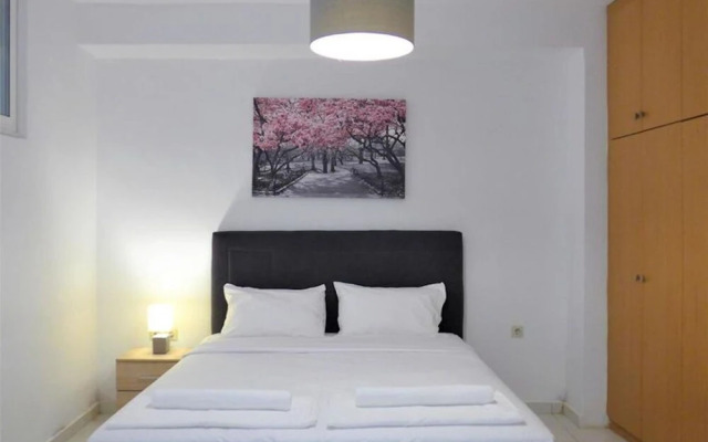 "kalamaki Plaza Apartments 'elia'"