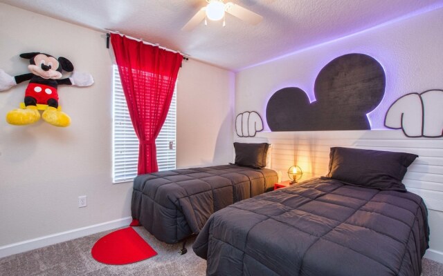 Storey Lake- 6 Bedroom Pool Home-1662ST