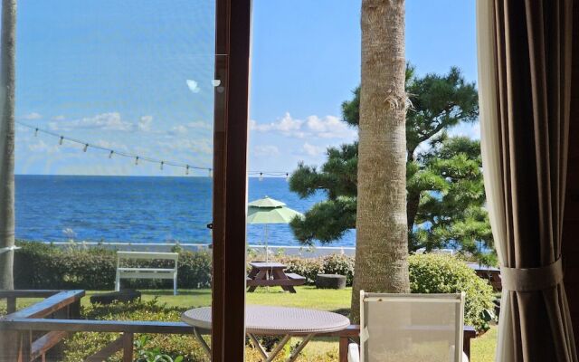 Old Man and Sea Pension