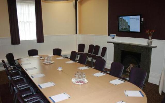 Willersley Castle Hotel