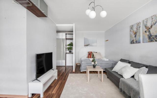 WeHost Modern and Elegant Studio for Four