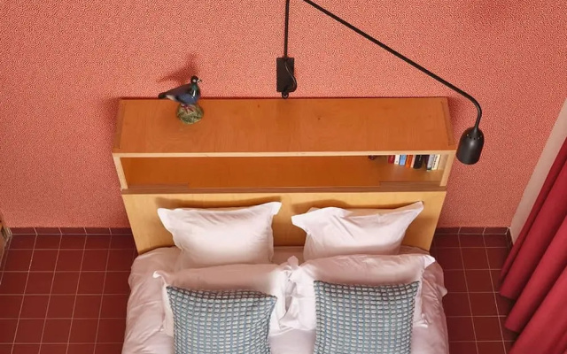 A la Cit des Electriciens 21 Pers - Unesco -wifi