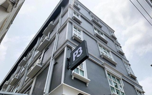 Submukdaphoomplace Hotel