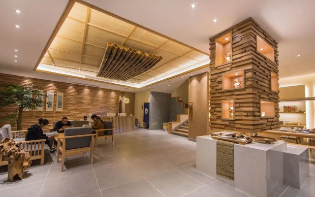 Wuyishan Ancient Street No.3 Tea Inn