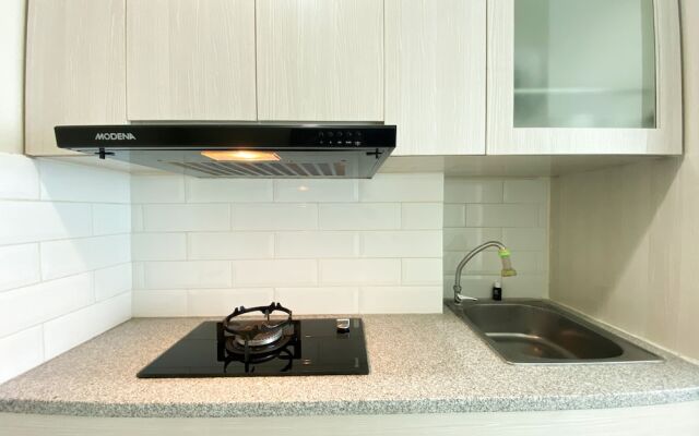 Restful And Simply Studio Springlake Summarecon Bekasi Apartment