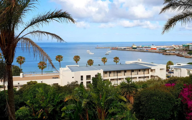 Blue Water Bay Holiday House