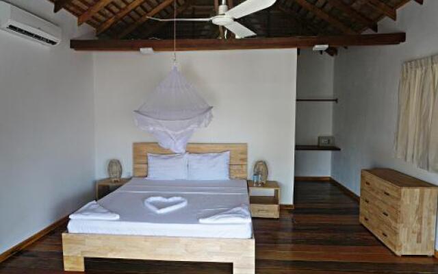 Eden Beach Resort