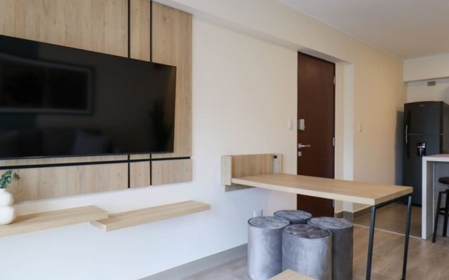 w Minimalist 2BR in Miraflores