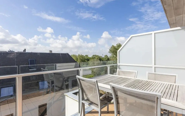 Sunny Apartment With Open Terrace