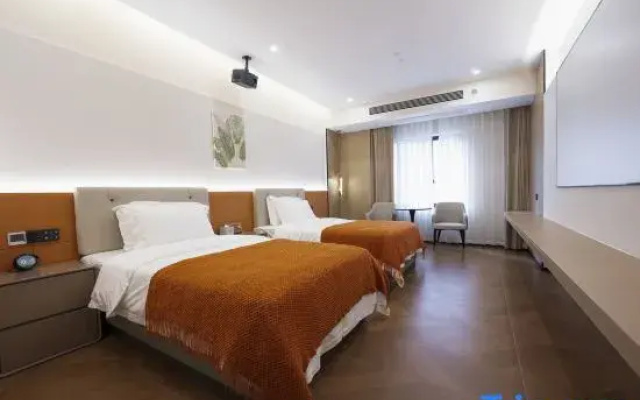 Junying Hotel (Hefei Sunac Amusement Park Wannianbu Metro Station Branch)