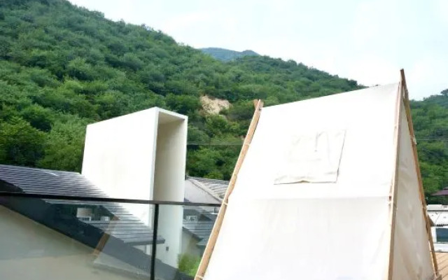 HHHO Tree House B&B (Badaling Water Gate Great Wall Branch)